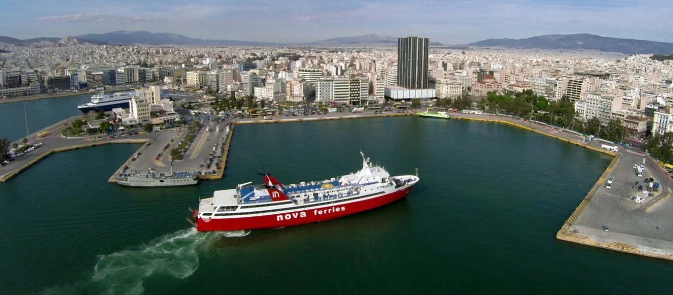 Ύμνοι Handelsblatt για λιμάνι Πειραιά: «Το κεφάλι του Δράκου στην Ευρώπη» (φώτο)